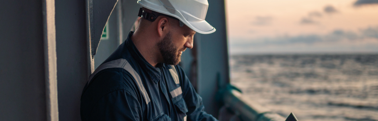 stock ship worker with ipad